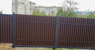Купить распашные ворота из штакетника Шелехов, цена от 2798 руб.