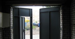 Купить гаражные ворота распашные Шелехов, цена от 3960 руб.